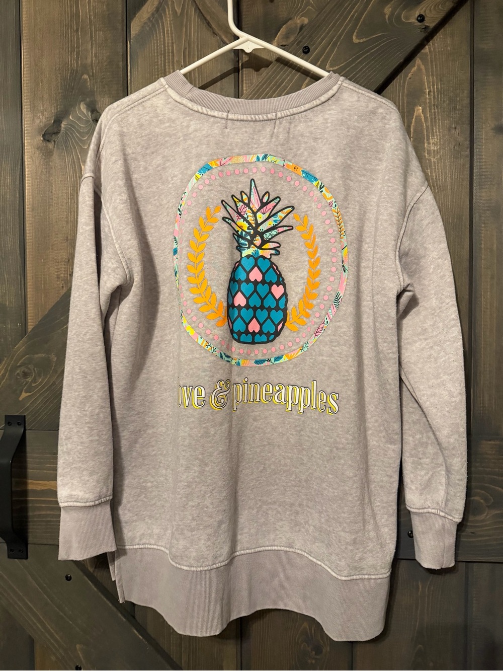 Love & Pineapples gray drop-shoulder pullover sweatshirt Large